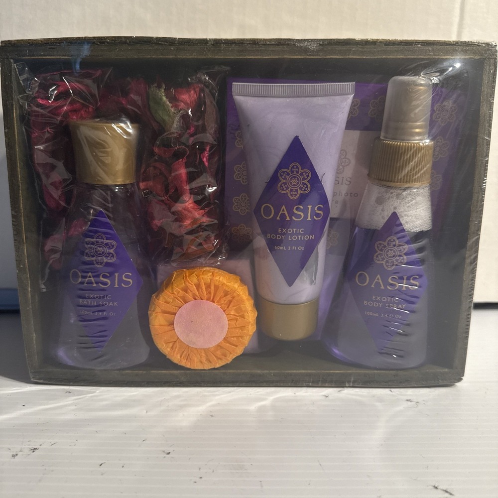 Oasis Body Lotion Soak Spray & Soap Set In Wooden Box Brand New